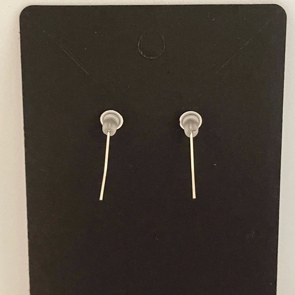 Hand crafted drop dangle dragonfly earrings. - Picture 3 of 4